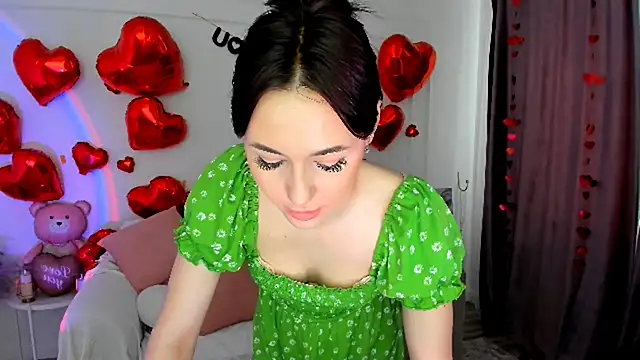 MakeYoueHappy's cam snapshot