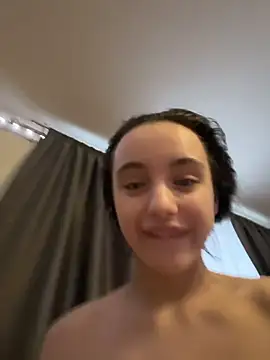 MiaTee's cam snapshot