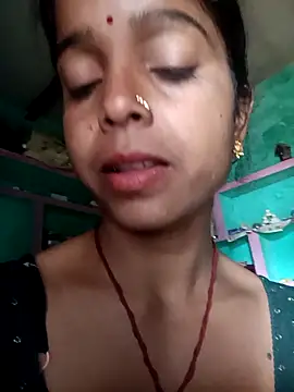 Alisha_beby143's cam snapshot