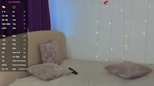 LanaReals's cam snapshot