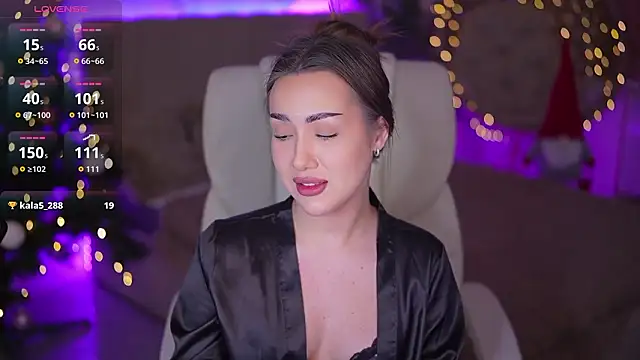 OliviaMoore_'s cam snapshot