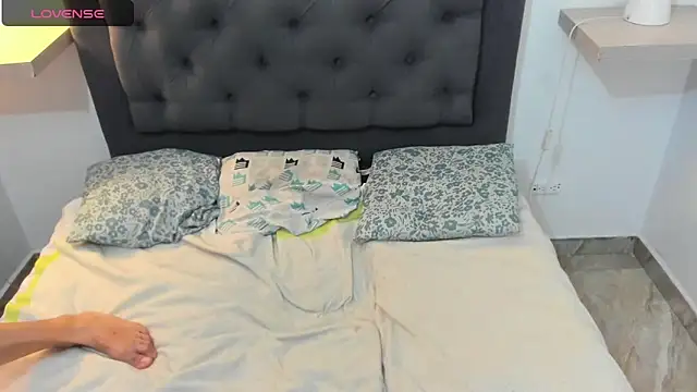 casey_jamess's cam snapshot