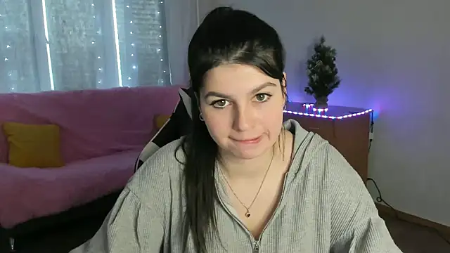 KisaModel's cam snapshot