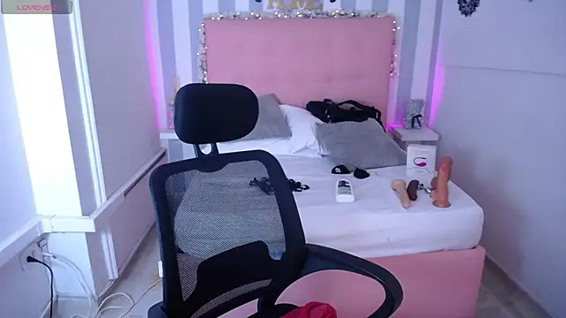 Lunna_boobs's cam snapshot