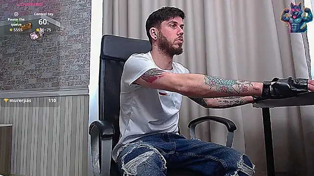 JonahShaw's cam snapshot