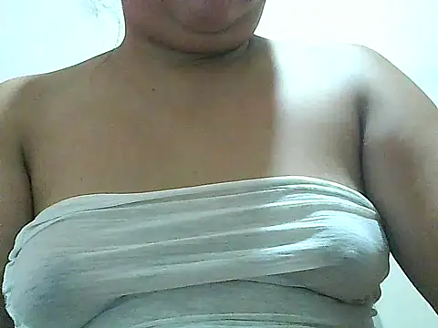 fresh_rosie's cam snapshot