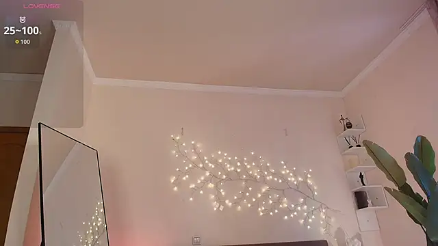 Courtney_C's cam snapshot