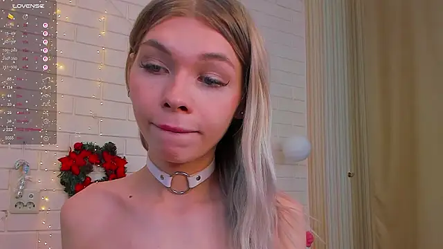 Blondy_Fina live sex cam