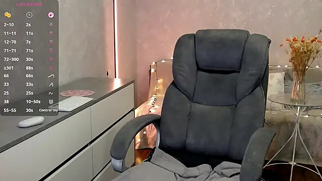 Naughty__Megan's cam snapshot