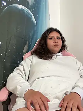 Larissa_Antonella's cam snapshot