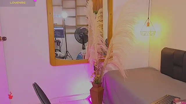 Hannah_williams1's cam snapshot