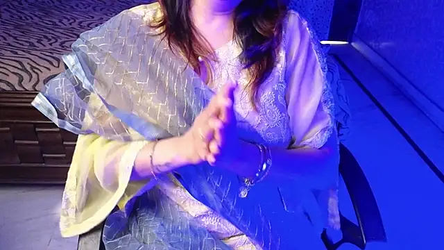 ShylaGill's cam snapshot