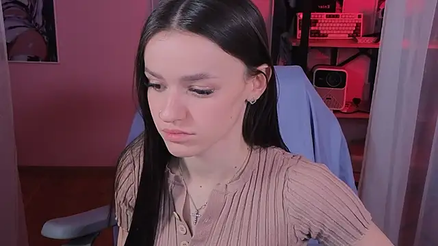 E_l_i_z_e_'s cam snapshot