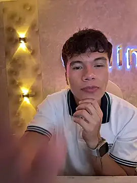 Logan_smith1 live sex cam