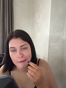 KikiWatson's cam snapshot