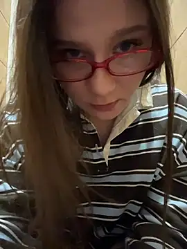 Niki_Hug's cam snapshot