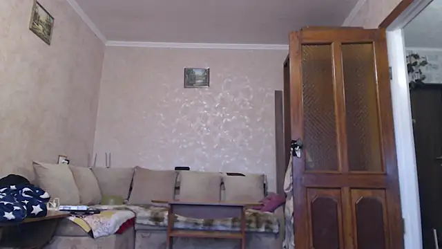 Amy_August's cam snapshot