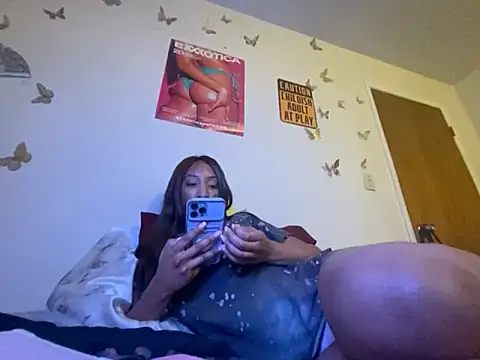 LeBimbo's cam snapshot