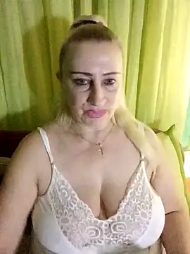 Esenia505's cam snapshot