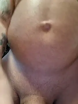 justenjoyingurcompany's cam snapshot