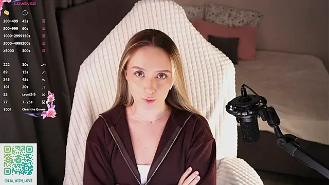 HollisBeckett live sex cam