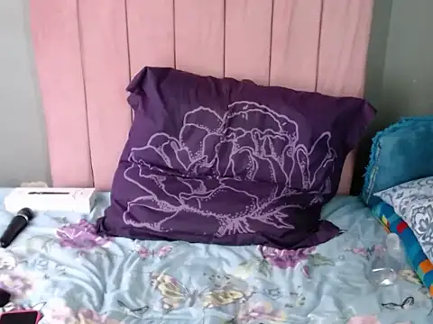 SWEETBERRYxXx's cam snapshot