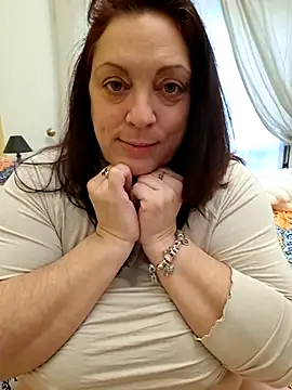 XSouthlondonNAUGHTYMILFXX's cam snapshot