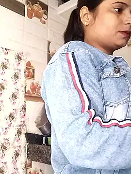 Hot-Pooja25's cam snapshot