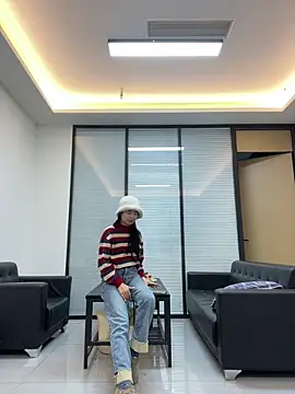 Qrooo's cam snapshot