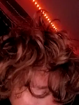 Batman333444 live sex cam