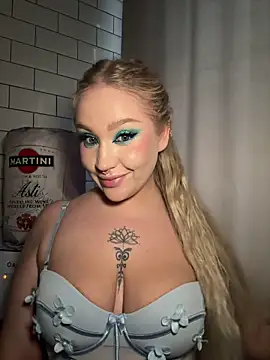 RollDolls's cam snapshot