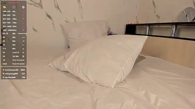 SophieRayne live sex cam