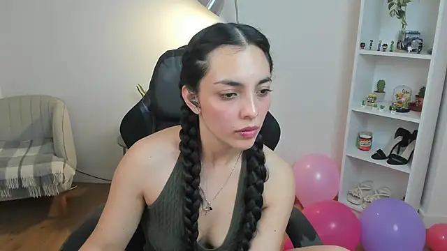 _BellaEvans_'s cam snapshot