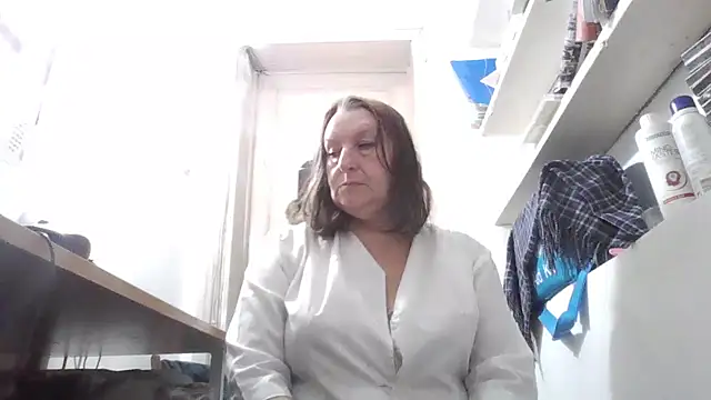 AnnaLive570's cam snapshot