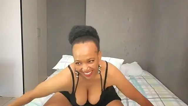 Lillyan_N's cam snapshot