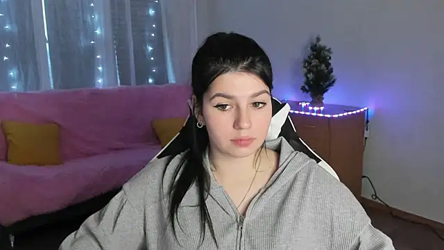 KisaModel's cam snapshot