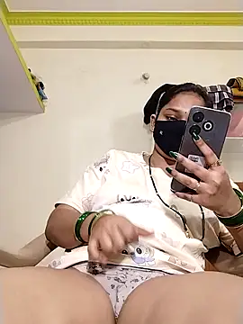 Priyanka_30's cam snapshot