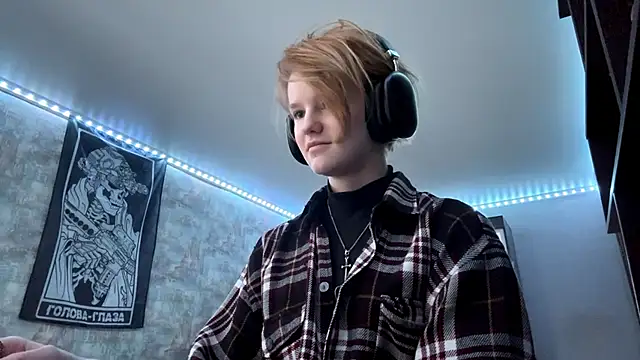 CutieGoga's cam snapshot