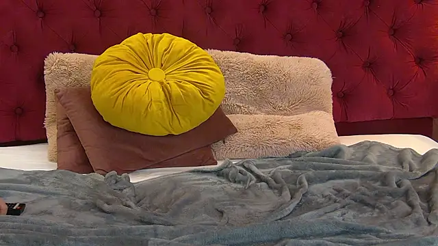 TaniaKaverina's cam snapshot