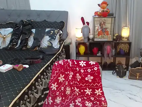 LustfullVelindaks live sex cam