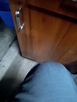 rajstrip12650 live sex cam