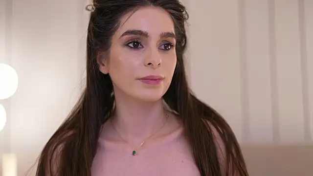 DoviaClaire live sex cam