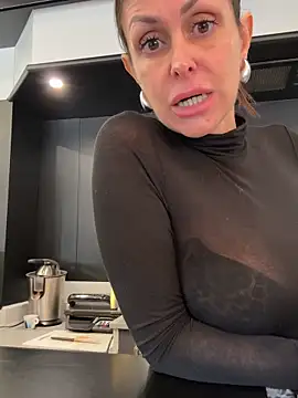 AmandaArt's cam snapshot