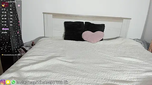 Blonde_Jojo's cam snapshot