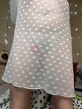 Amberhotqueen live sex cam