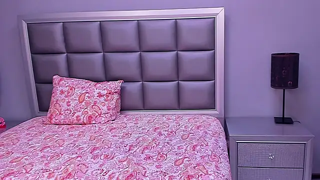 HellennSweet's cam snapshot