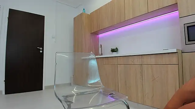 Britney_Charm_'s cam snapshot