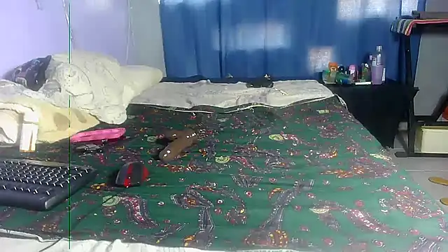 ebonydelights's cam snapshot