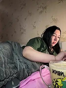 Naughtbaby_2025's cam snapshot