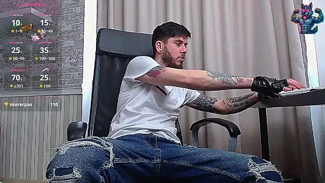 JonahShaw's cam snapshot